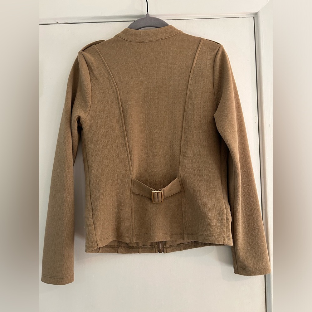 E M jacket - Picture 2 of 3